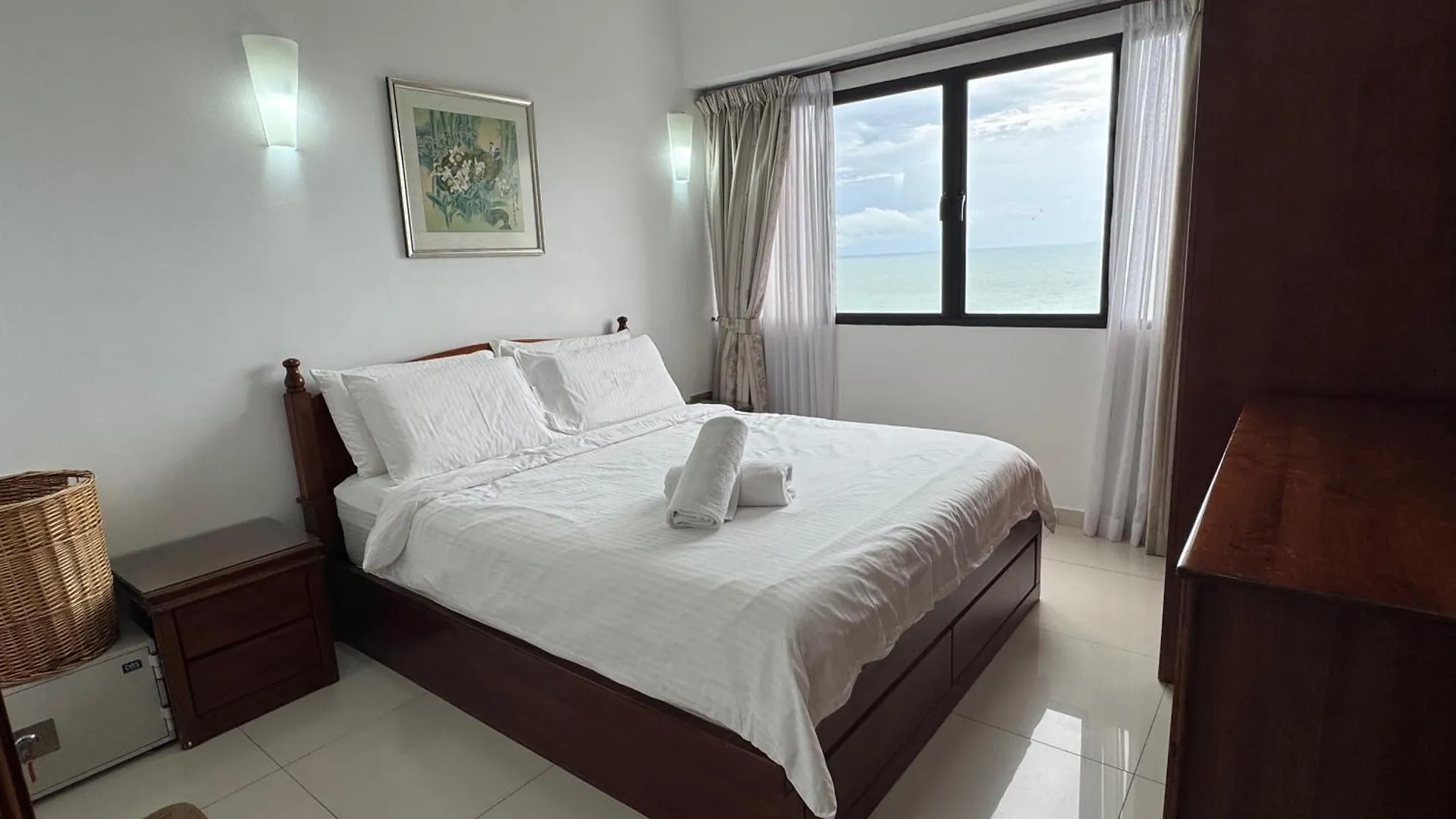 Sunset View Batu Ferringhi Apartment